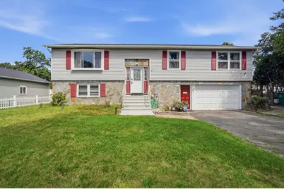 4 Baril Ln, Chicopee, MA 01013 - Photo 1