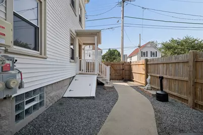 185 Richmond St, New Bedford, MA 02740 - Photo 12