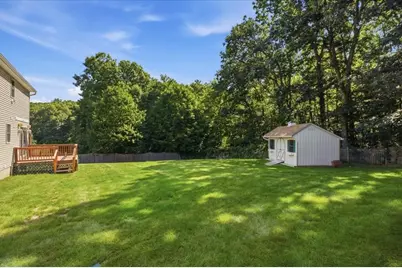 18 Scott Hollow Dr, Holyoke, MA 01040 - Photo 38