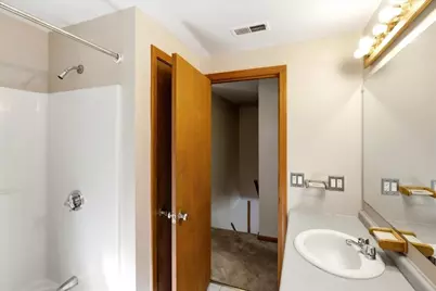 18 Scott Hollow Dr, Holyoke, MA 01040 - Photo 30