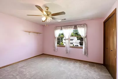 18 Scott Hollow Dr, Holyoke, MA 01040 - Photo 20