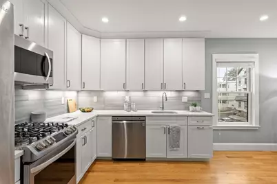 15 Ashland St #2A, Boston, MA 02122 - Photo 2