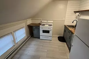 104 Grove St, Fall River, MA 02720 - Photo 10