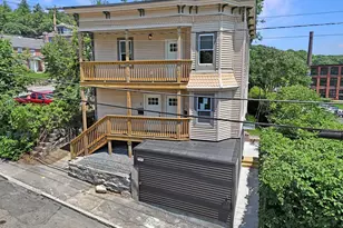 8 Sheldon St, Fitchburg, MA 01420 - Photo 2