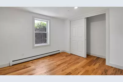 8 Sheldon St, Fitchburg, MA 01420 - Photo 12