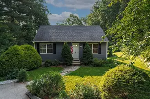17 Atwater Pl, West Brookfield, MA 01585 - Photo 1
