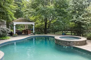 85 Comstock Dr, Wrentham, MA 02093 - Photo 4