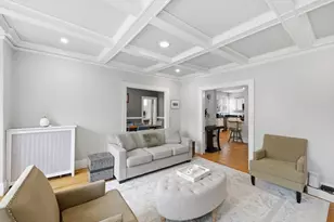 585 Franklin St, Melrose, MA 02176 - Photo 8