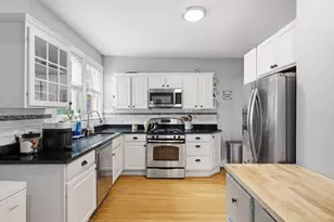 585 Franklin St, Melrose, MA 02176 - Photo 12