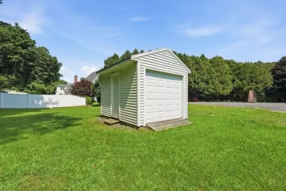 289 Southampton Rd, Holyoke, MA 01040 - Photo 26