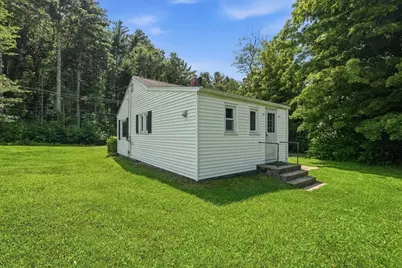289 Southampton Rd, Holyoke, MA 01040 - Photo 24