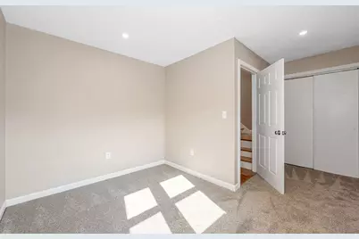 38 Farmland Rd #C, Lowell, MA 01850 - Photo 18