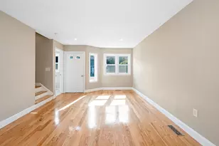 38 Farmland Rd, Lowell, MA 01850 - Photo 4