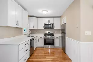 38 Farmland Rd, Lowell, MA 01850 - Photo 8