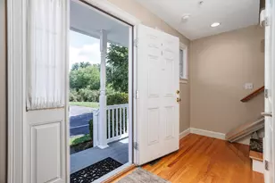 33 Freedom Cir, Pembroke, MA 02359 - Photo 4