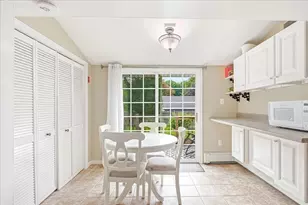 2 Howland Ct, Middleborough, MA 02346 - Photo 4