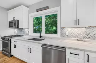 49 A Chestnut St, Wakefield, MA 01880 - Photo 16