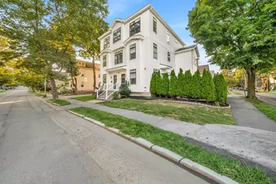 49A Chestnut St #3, Wakefield, MA 01880 - Photo 2