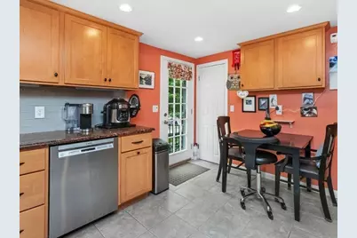 39 Smart Street, Waltham, MA 02451 - Photo 6