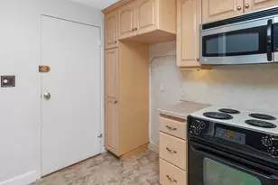 40 Whitman Rd, Waltham, MA 02453 - Photo 8