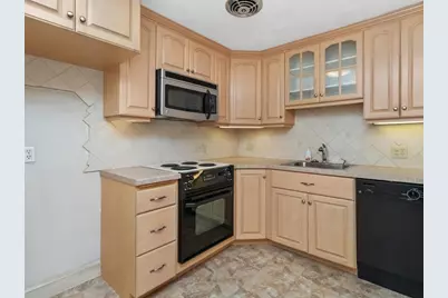 40 Whitman Road #B-2, Waltham, MA 02453 - Photo 4
