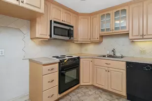 40 Whitman Rd, Waltham, MA 02453 - Photo 4