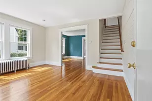 34 Daniels St, Lowell, MA 01852 - Photo 8