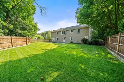 35 Malden St, Quincy, MA 02169 - Photo 30