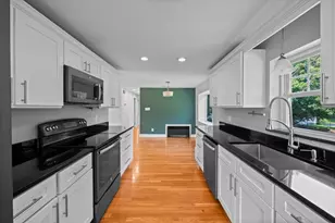 35 Malden St, Quincy, MA 02169 - Photo 6
