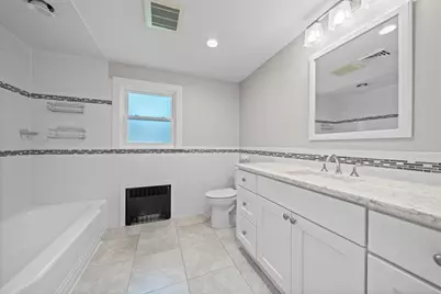 35 Malden St, Quincy, MA 02169 - Photo 20