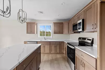 393 Court St #Unit 7, Plymouth, MA 02360 - Photo 2
