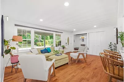 38 Ruthellen Rd, Chelmsford, MA 01824 - Photo 4