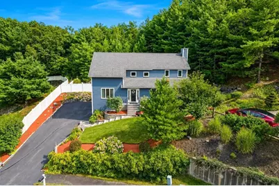 4 Waldingfield Ln, Peabody, MA 01960 - Photo 2