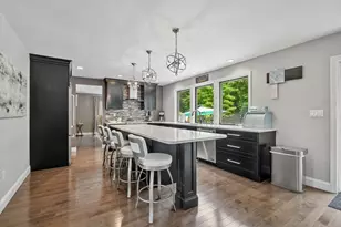 4 Waldingfield Ln, Peabody, MA 01960 - Photo 8
