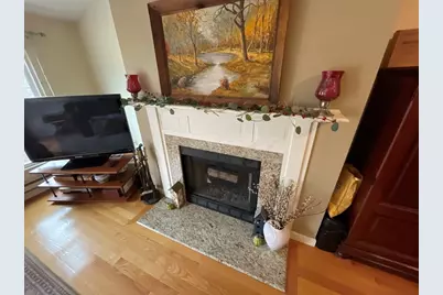 28 Essex Green Lane #D, Peabody, MA 01960 - Photo 4