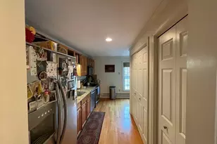28 Essex Green Ln, Peabody, MA 01960 - Photo 4