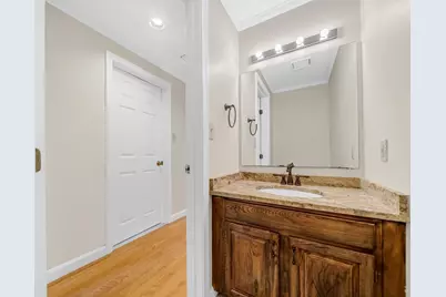 28 Essex Green Lane #D, Peabody, MA 01960 - Photo 20
