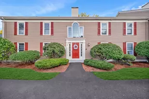 28 Essex Green Ln, Peabody, MA 01960 - Photo 32