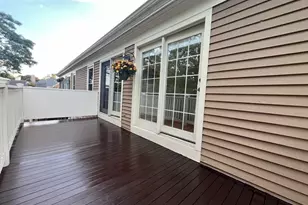 28 Essex Green Ln, Peabody, MA 01960 - Photo 24