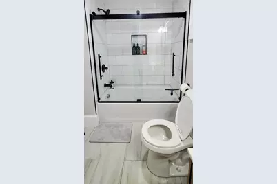 26 Vera St, Revere, MA 02151 - Photo 16