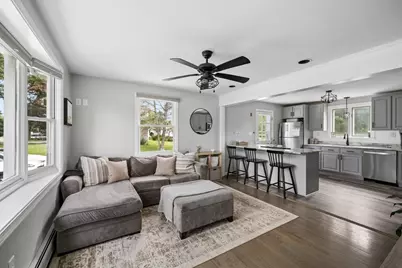 706 Russells Mills Rd, Dartmouth, MA 02748 - Photo 4