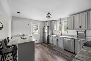 706 Russells Mills Rd, Dartmouth, MA 02748 - Photo 6