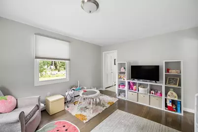 706 Russells Mills Rd, Dartmouth, MA 02748 - Photo 12