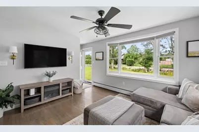 706 Russells Mills Rd, Dartmouth, MA 02748 - Photo 2
