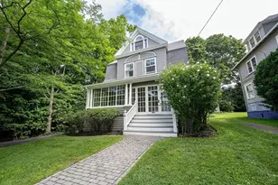 66 Mt Vernon St, Melrose, MA 02176 - Photo 2