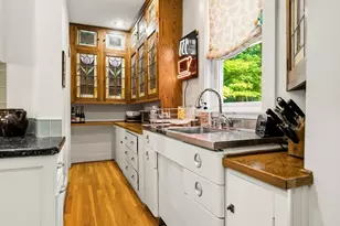 66 Mt Vernon St, Melrose, MA 02176 - Photo 8