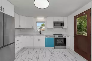 68 Waldo St, Lowell, MA 01852 - Photo 8