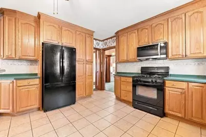 109 Bucknam St, Everett, MA 02149 - Photo 22