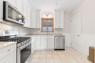 109 Bucknam St, Everett, MA 02149 - Photo 6