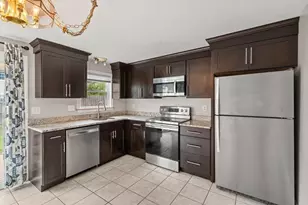 19 Orchard Ave, Haverhill, MA 01830 - Photo 4